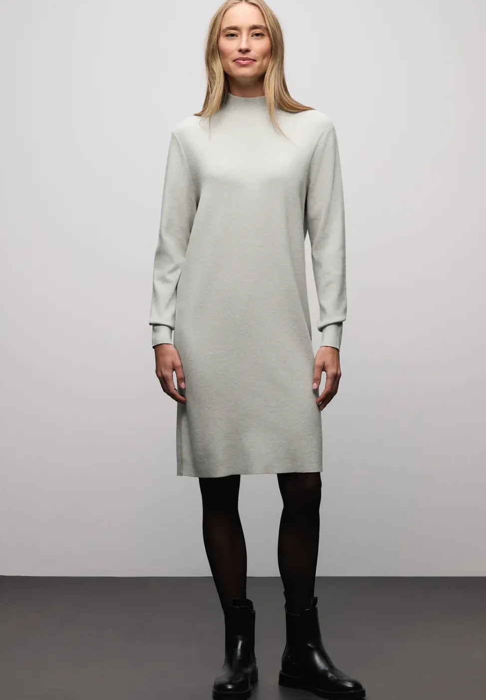 Turtleneck Strickkleid