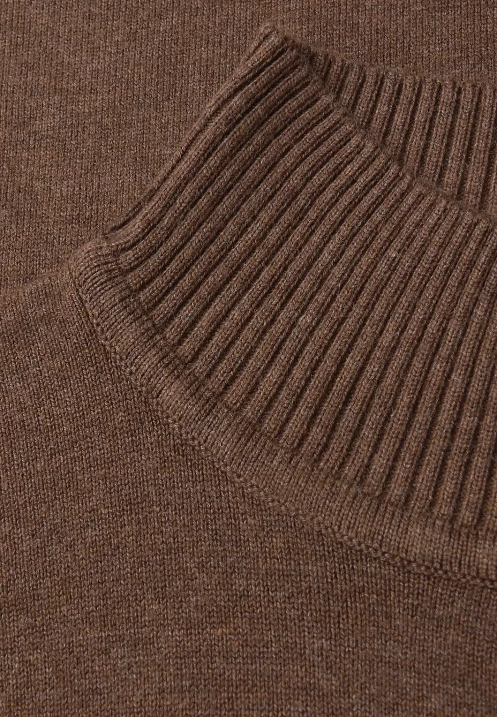 Turtleneck Pullover