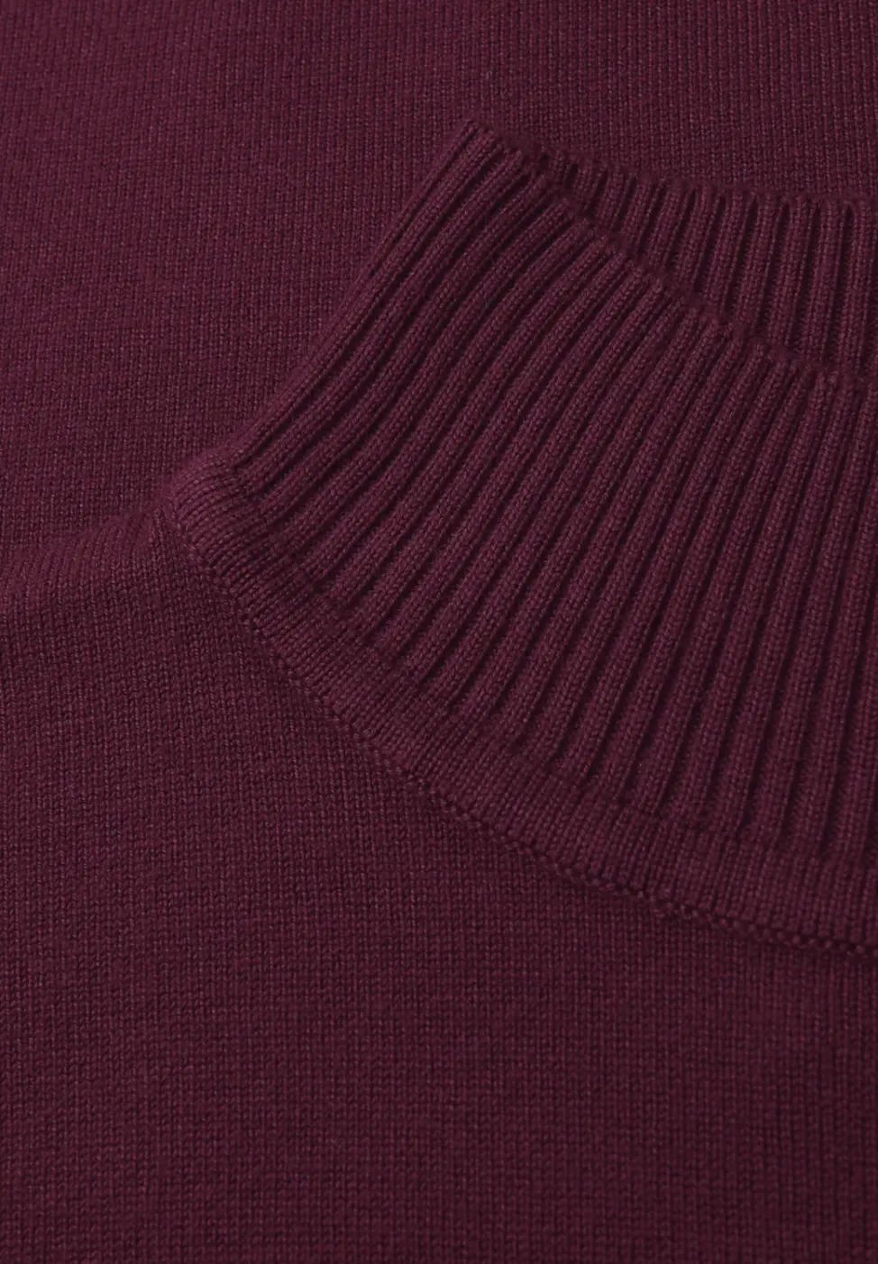 Turtleneck Pullover