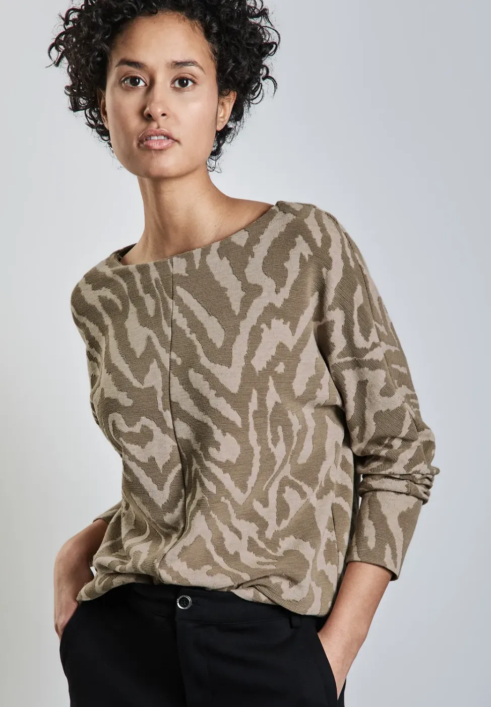Two-Tone Jaquard Shirt