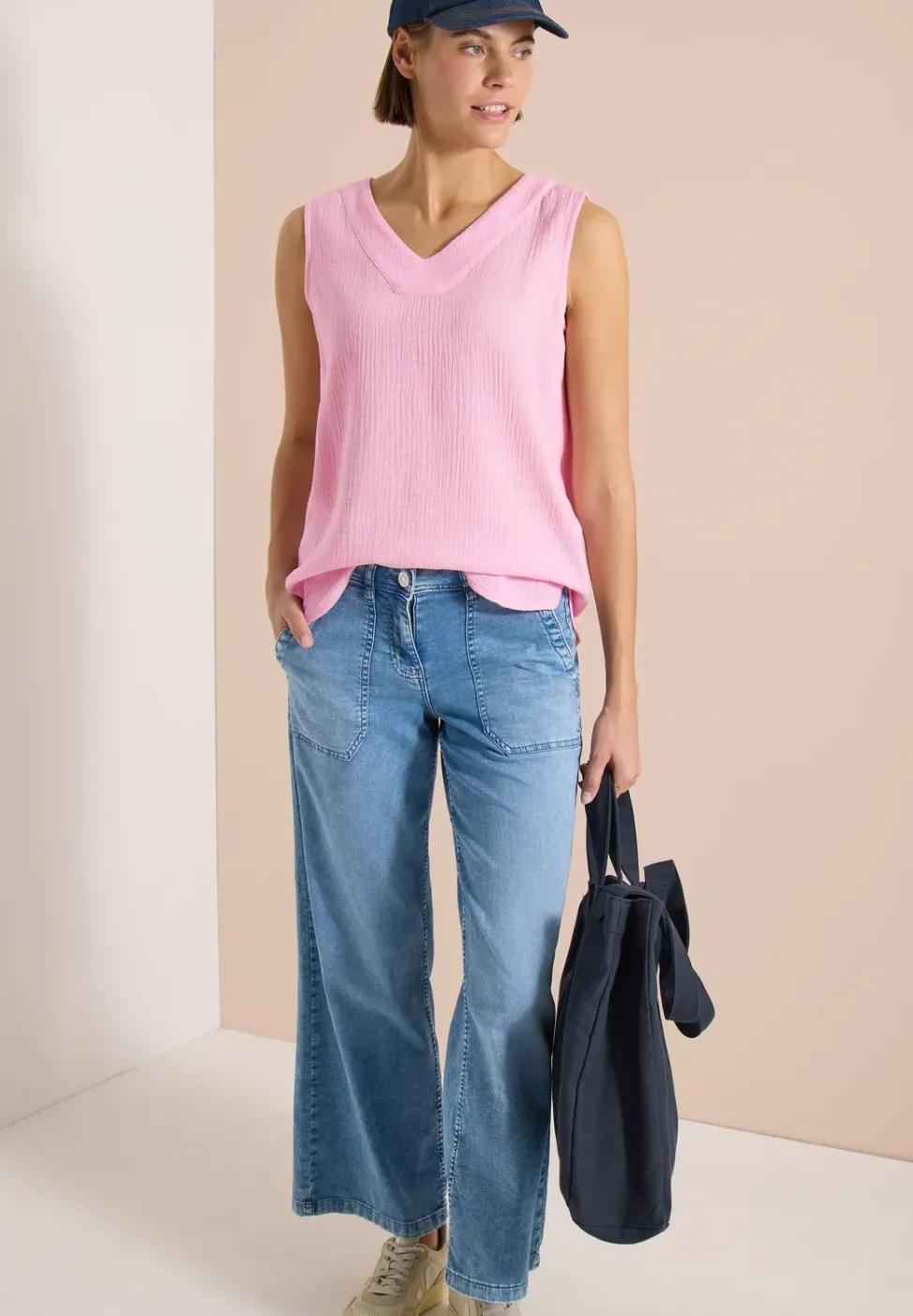 V-Neck Blusentop in Musselin-Qualität
