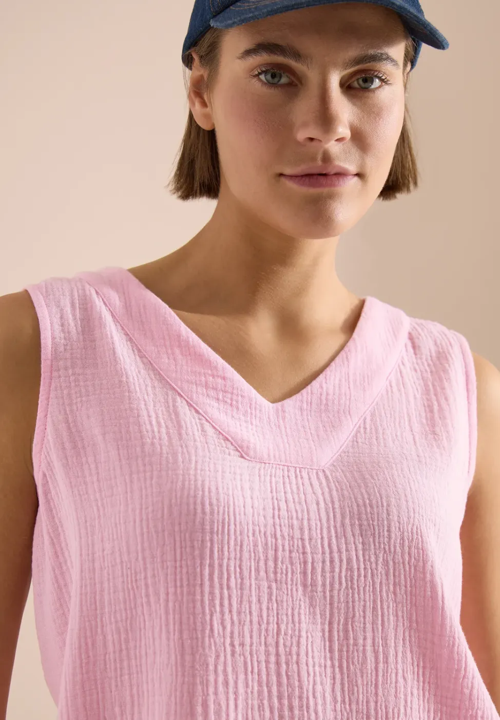 V-Neck Blusentop in Musselin-Qualität