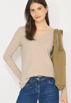 V-Neck Pullover