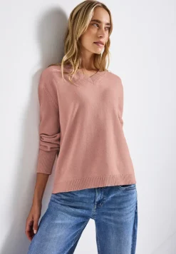 V-Neck Pullover