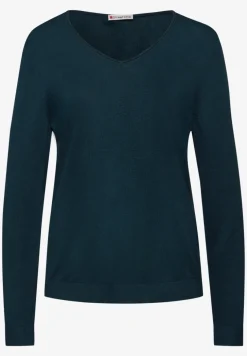 V-Neck Pullover