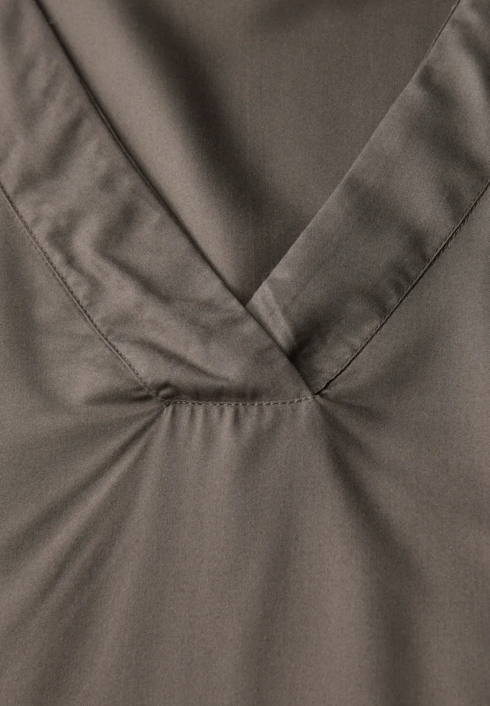 V-Neck Blusenshirt