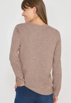 V-Neck Pullover