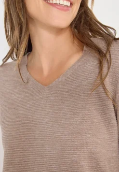 V-Neck Pullover