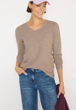 V-Neck Pullover