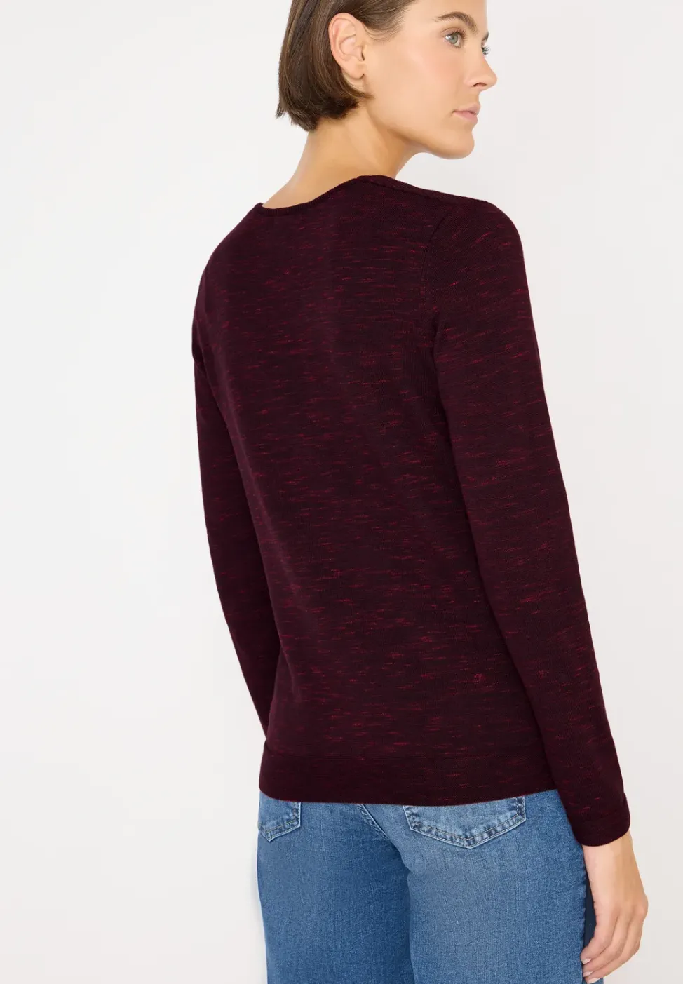 V-Neck Pullover