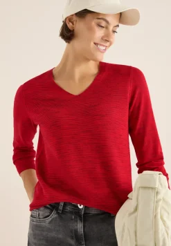 V-Neck Pullover