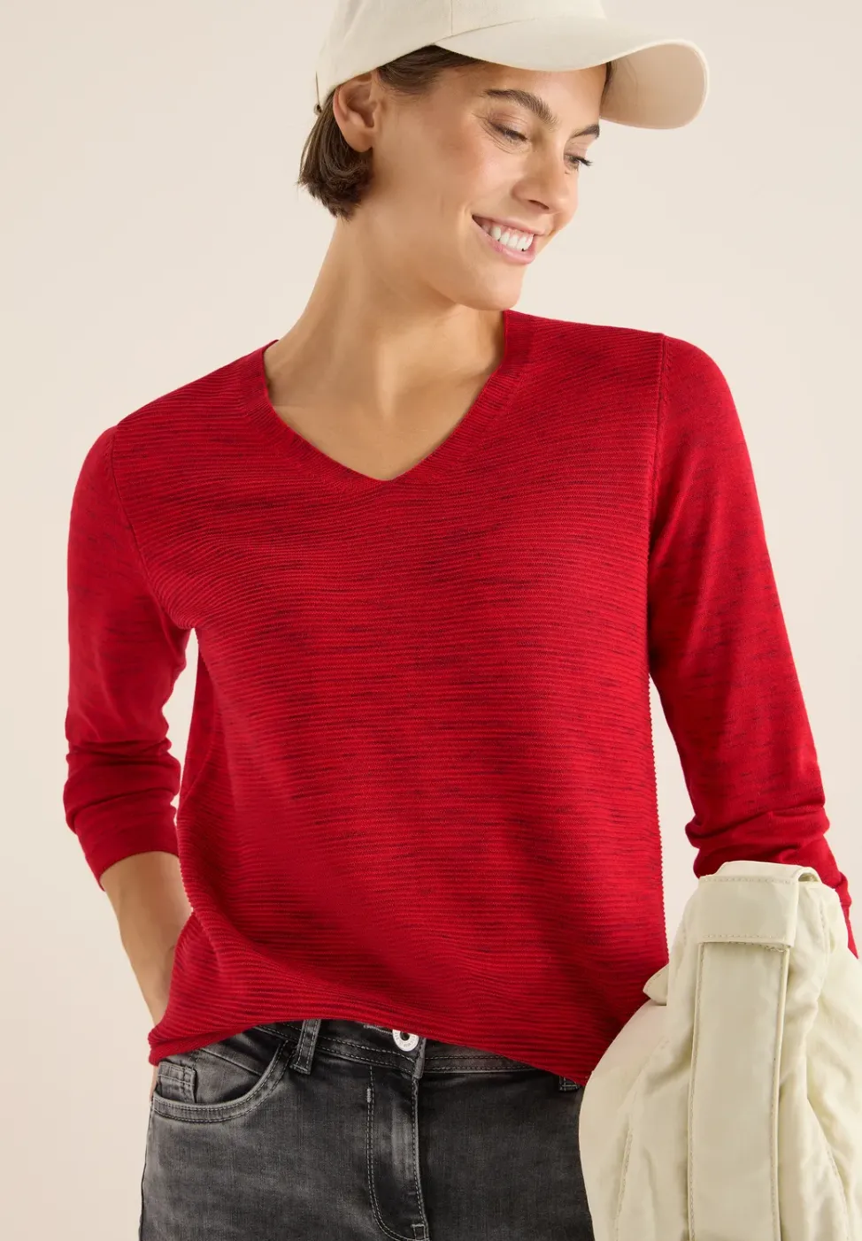 V-Neck Pullover
