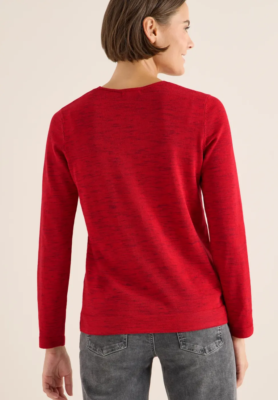 V-Neck Pullover