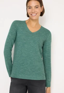 V-Neck Pullover