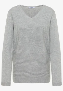 V-Neck Pullover