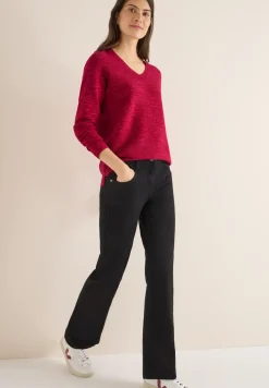 V-Neck Pullover