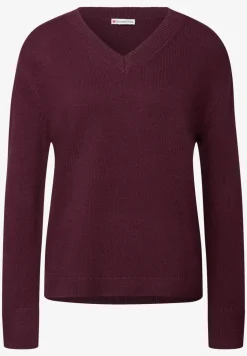 V-Neck Pullover
