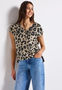 V-Neck Shirt mit Leo-Print