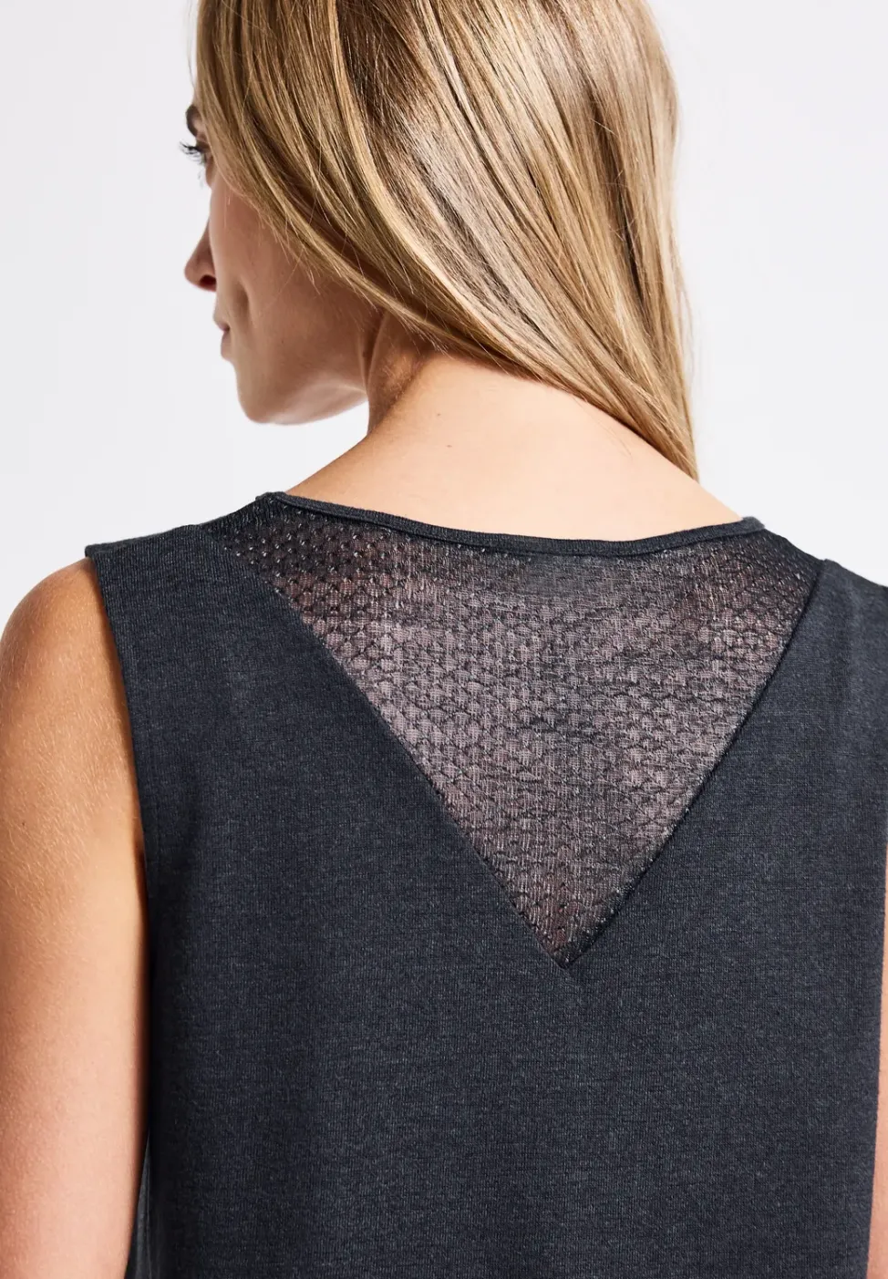 V-Neck Top mit Spitze