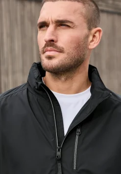 Wasserabweisende Jacke