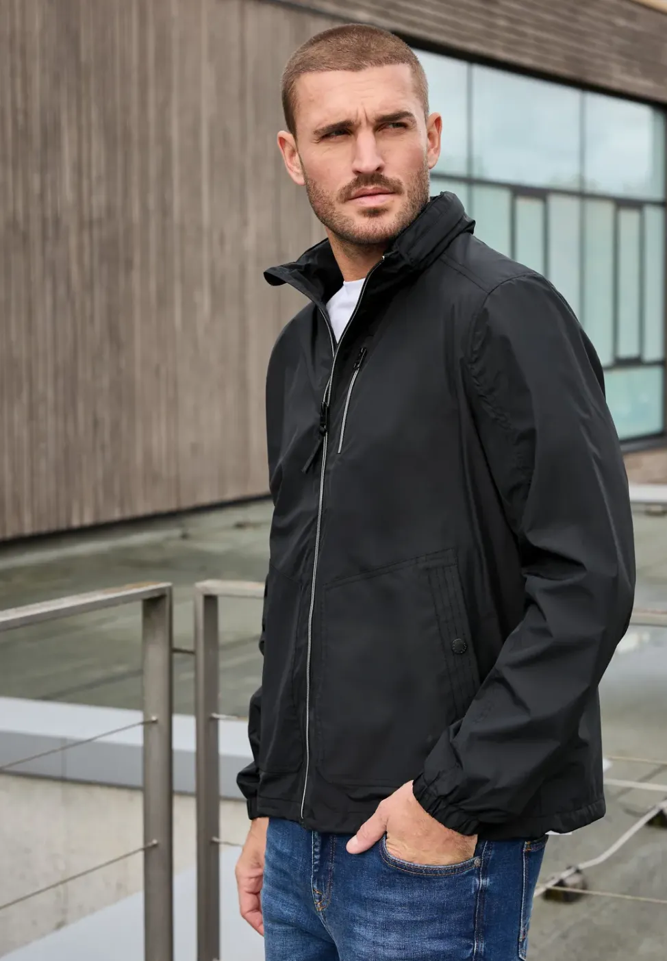 Wasserabweisende Jacke