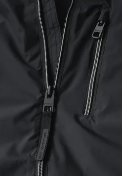 Wasserabweisende Jacke