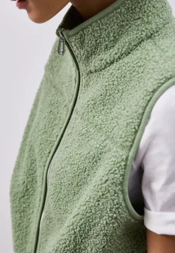Weste aus Teddy-Material mit Zipper