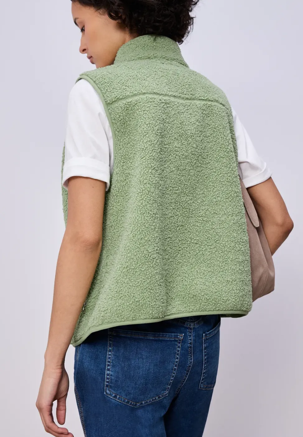 Weste aus Teddy-Material mit Zipper