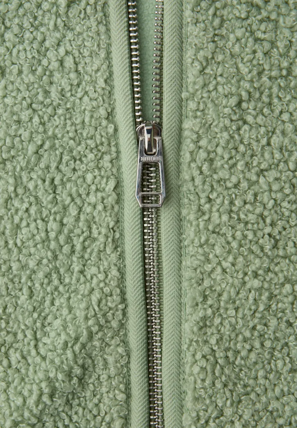 Weste aus Teddy-Material mit Zipper