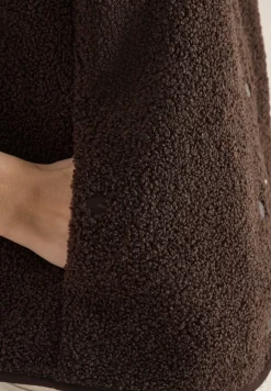 Weste aus Teddy-Material mit Rundhals