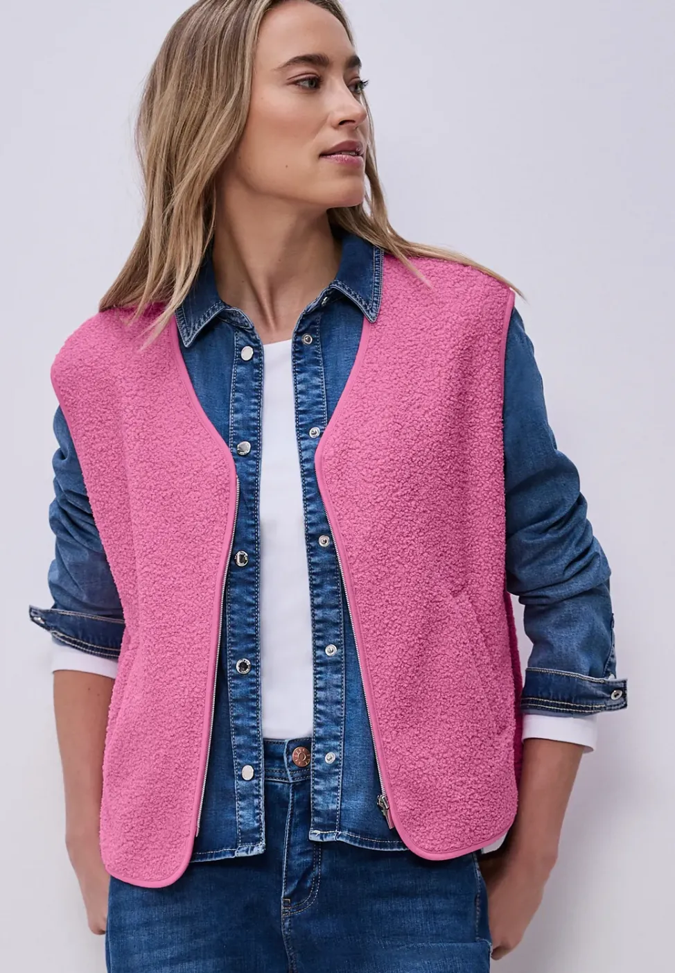 Weste mit V-Neck aus Teddy-Material