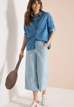 Wide Flared Leg Jeans mit Streifen