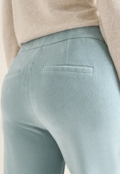 Wide Leg Cordhose