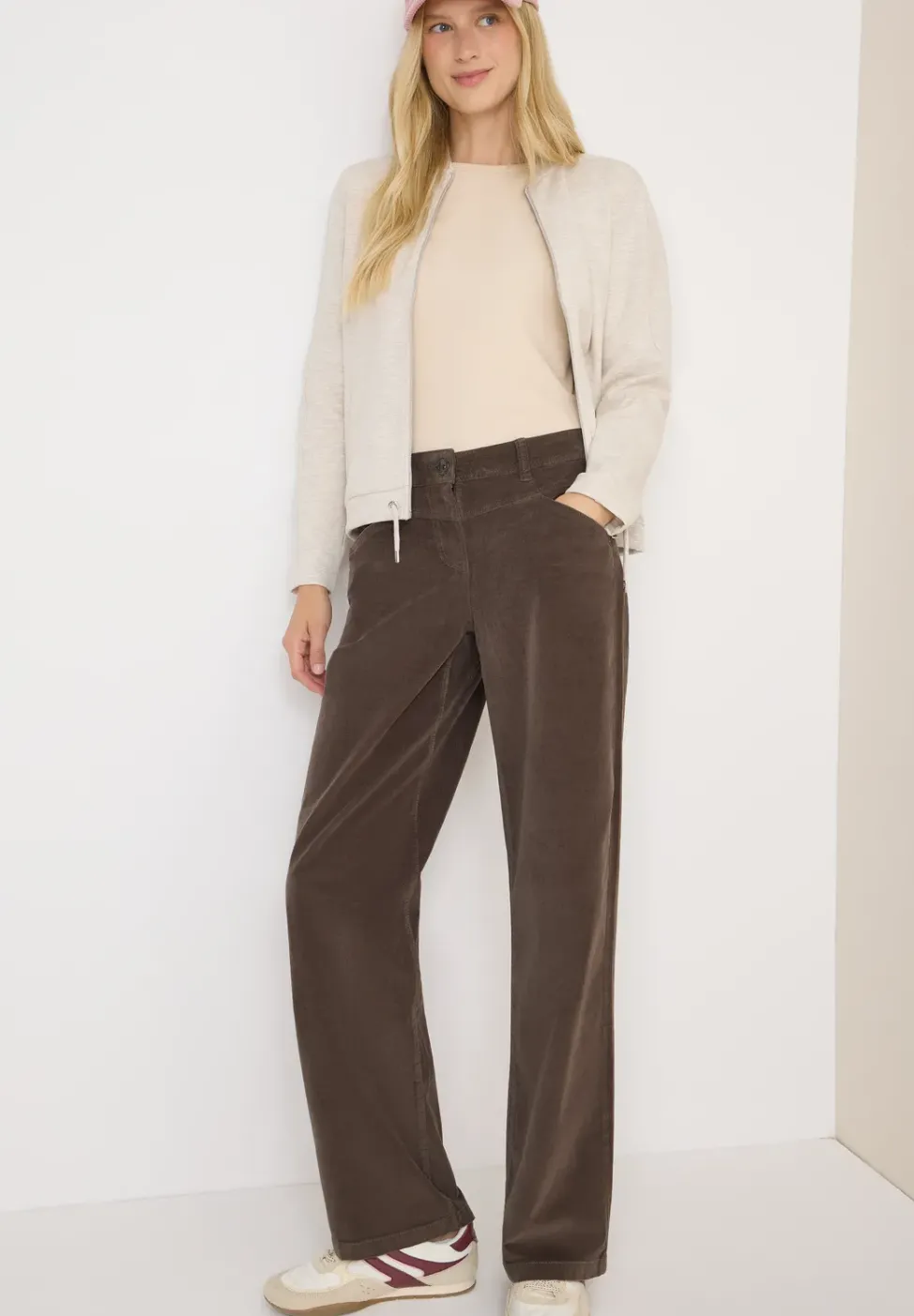 Wide Leg Cordhose