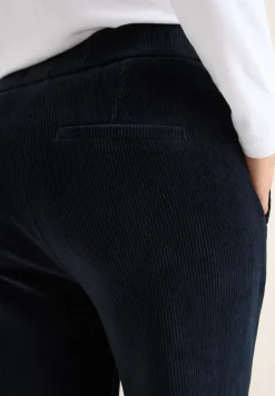 Wide Leg Cordhose