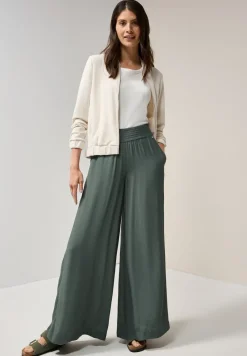 Wide Leg Crepe Hose