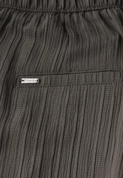 Wide Leg Crinkle Hose