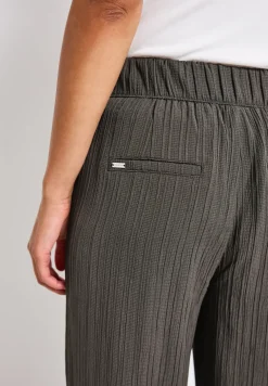 Wide Leg Crinkle Hose