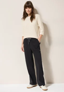Wide Leg Hose