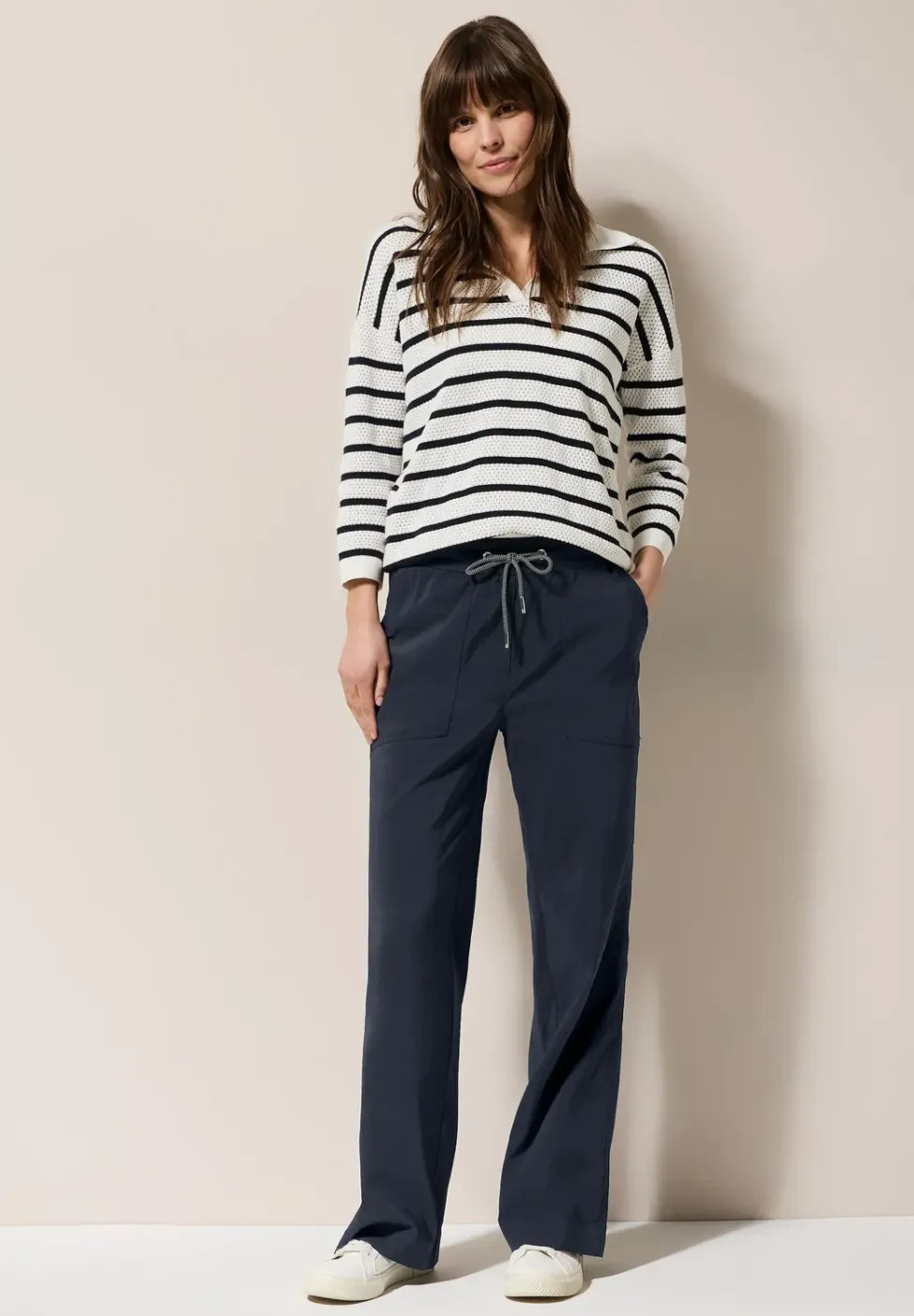 Wide Leg Hose