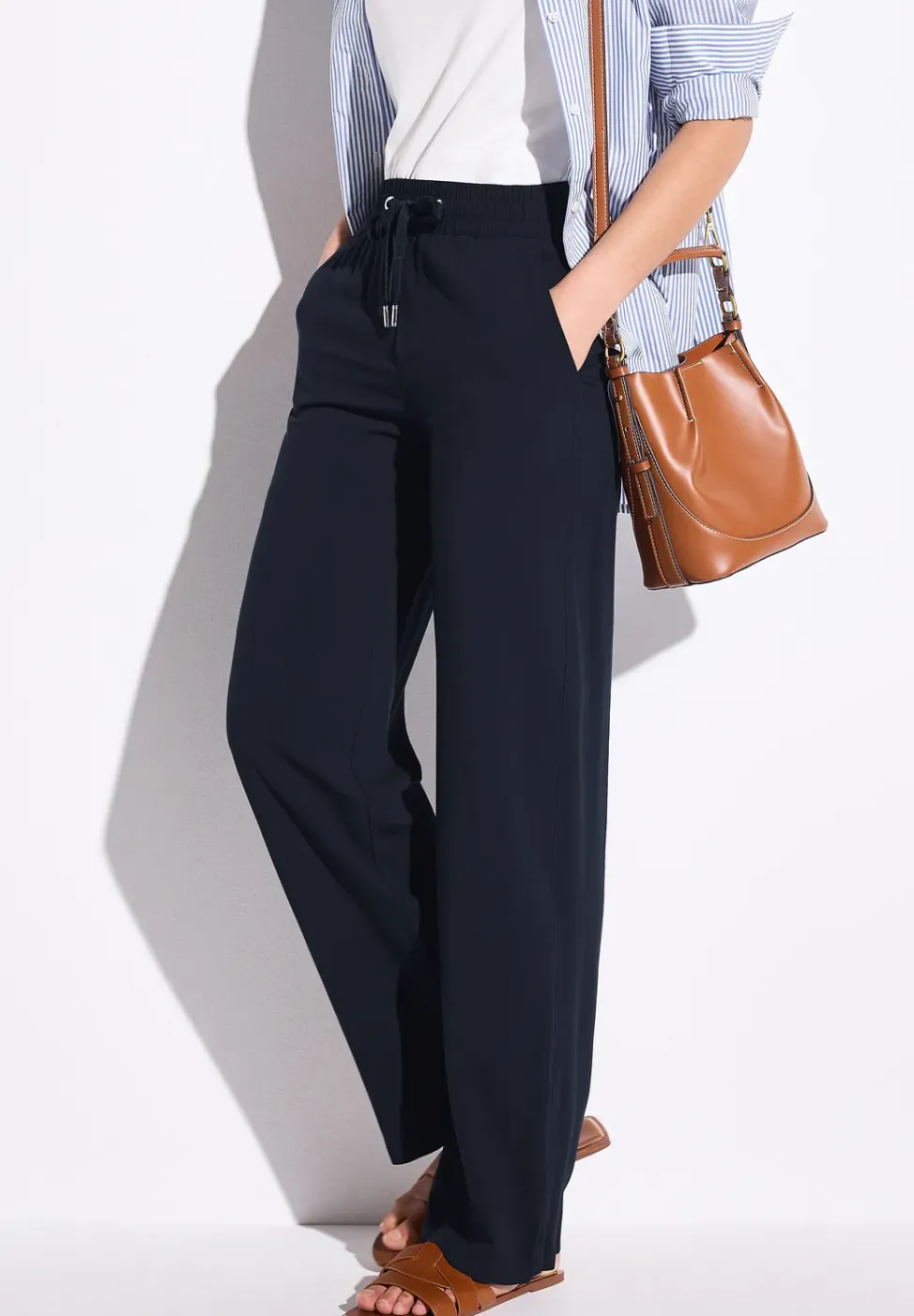 Wide Leg Hose
