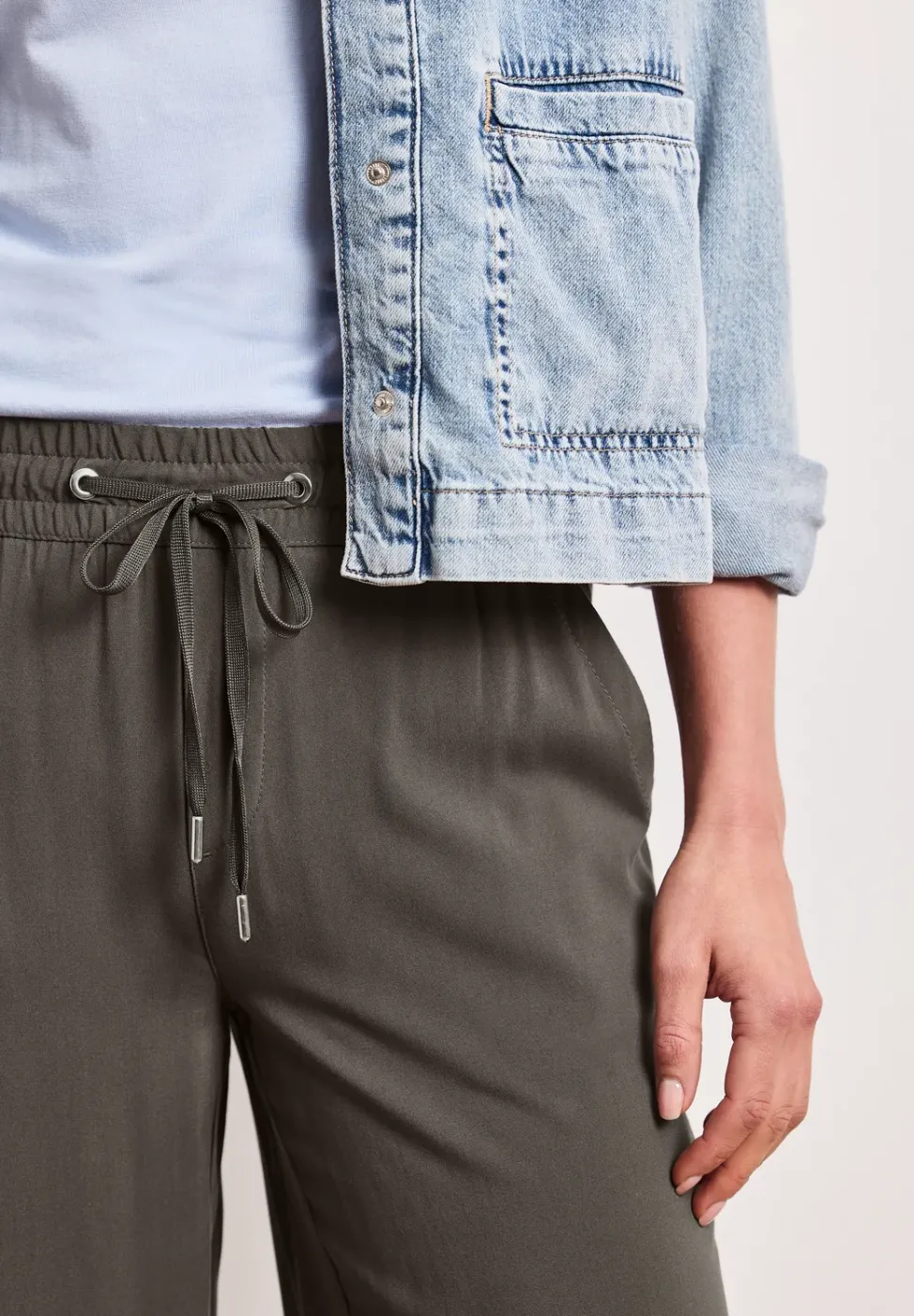 Wide Leg Hose