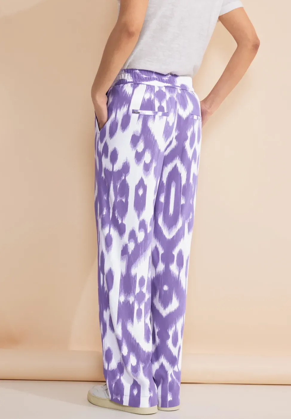 Wide Leg Hose