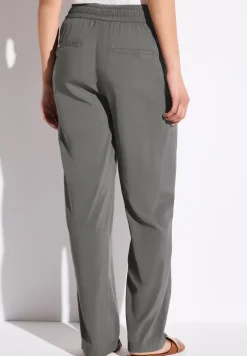 Wide Leg Hose