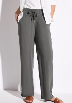 Wide Leg Hose