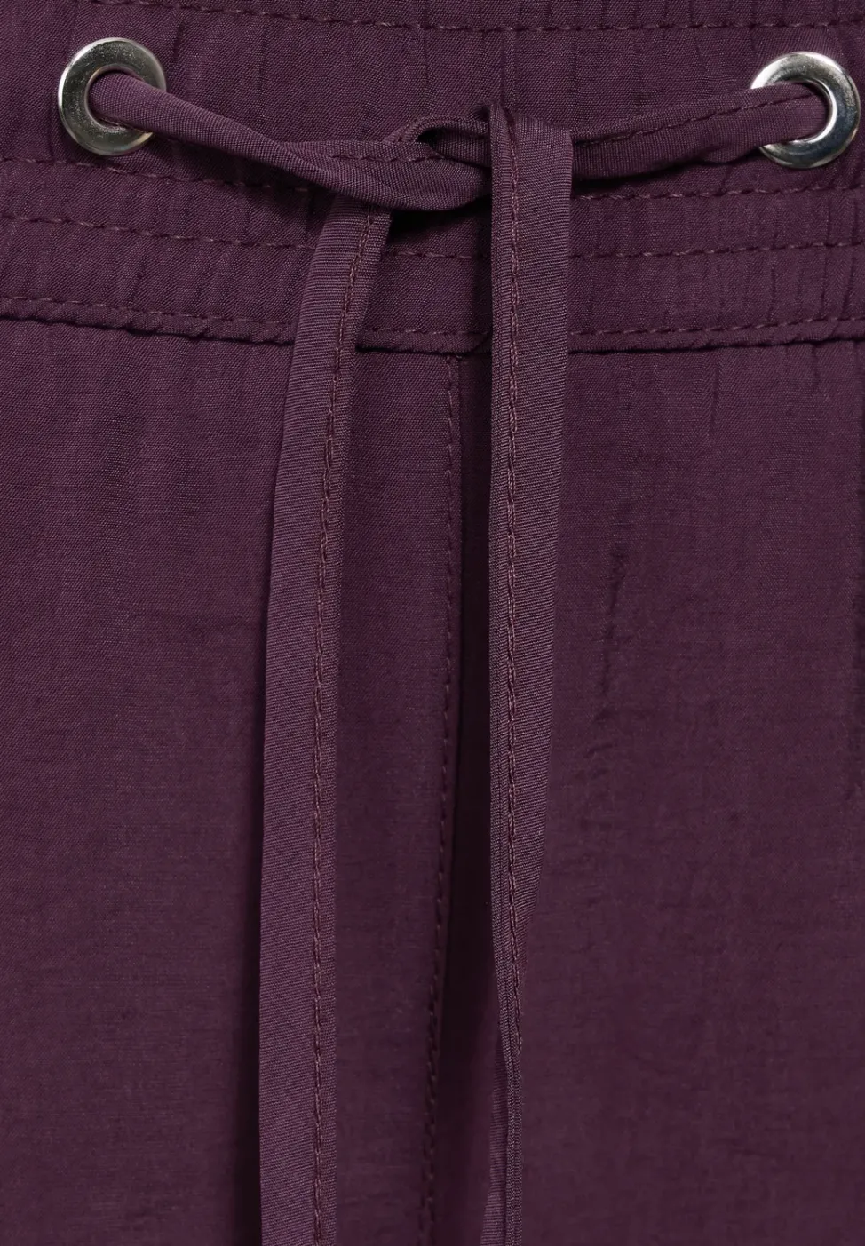 Wide Leg Hose
