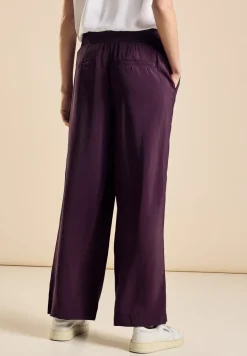 Wide Leg Hose
