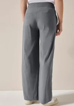 Wide Leg Hose