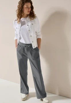 Wide Leg Hose