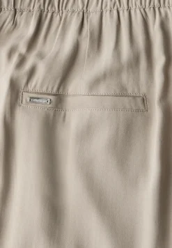 Wide Leg Hose